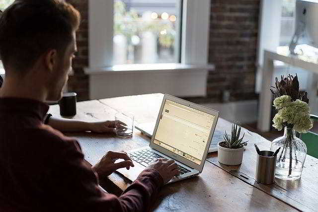 Wie man das perfekte LinkedIn Profil in 10 Schritten erstellt