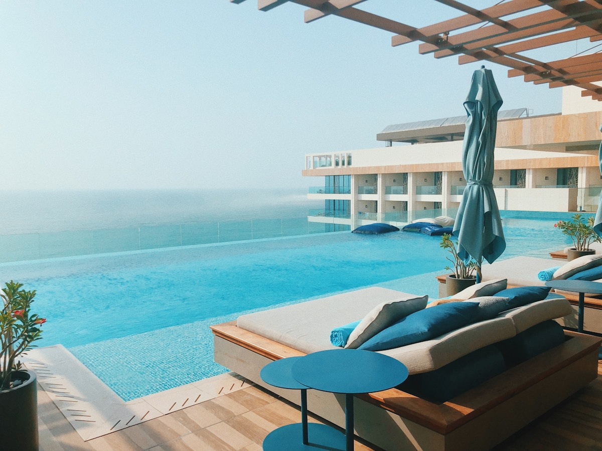 Stage hôtelier aux Canaries – hôtel de bord de mer à Tenerife pour étudiants BTS Tourisme